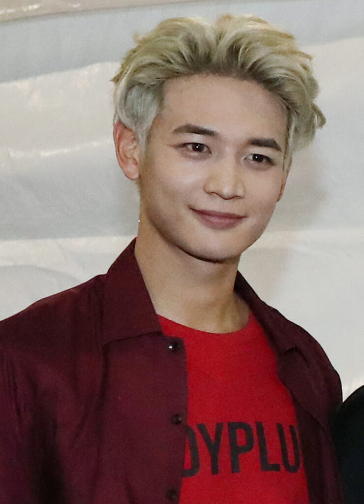 공식 행사에 참석한 샤이니 민호